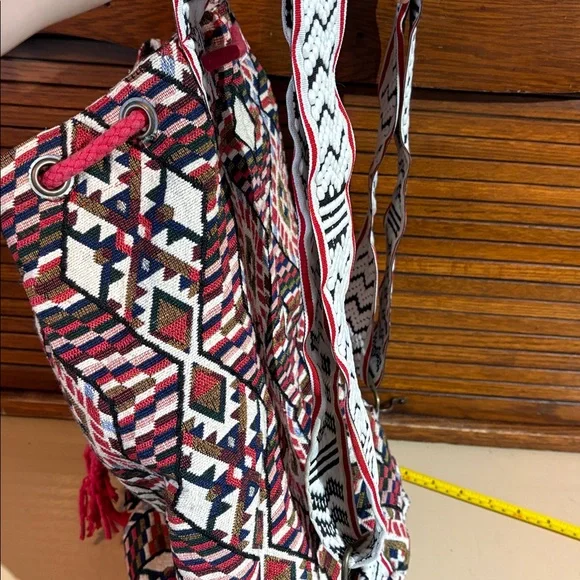 Geometric Patterned Drawstring Backpack - Picture 9 of 10